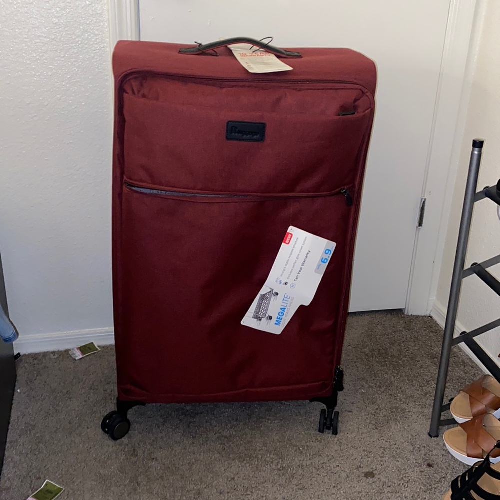 TRAVEL LUGGAGE